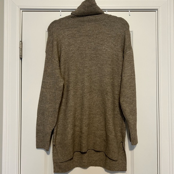H&M Taupe Turtle Neck Sweater - Picture 1 of 4